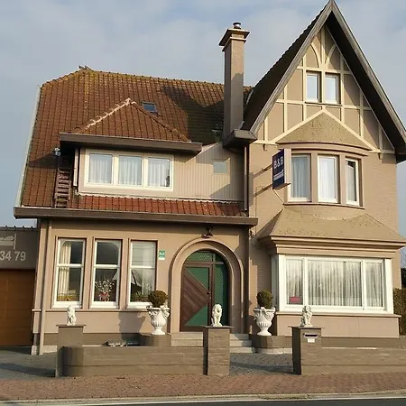 Aan Duin En Zee Candle Bed & Breakfast *